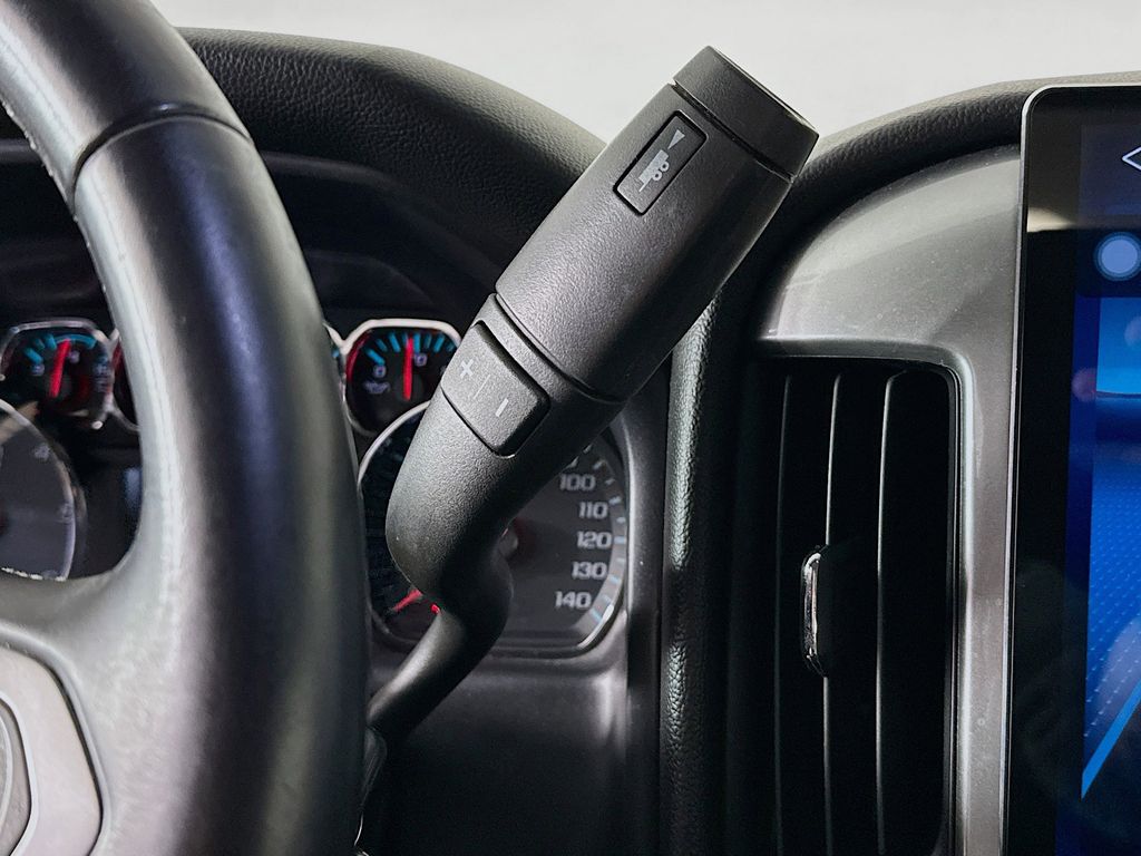 Thumbnail: 2017 Chevrolet Silverado 1500 - 19