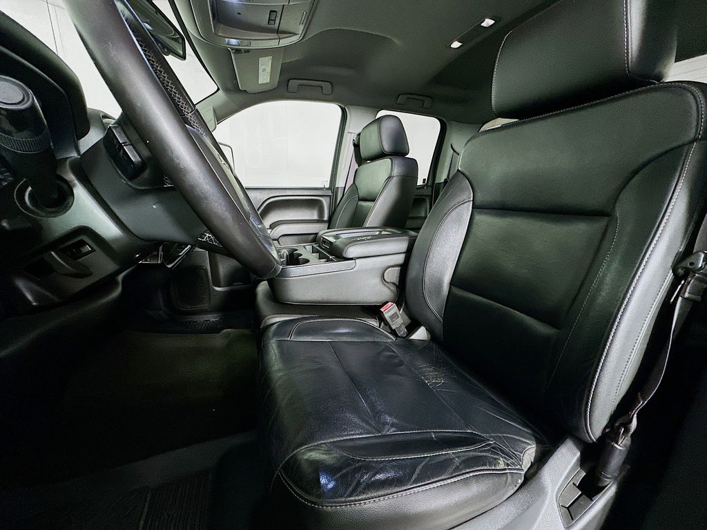 Thumbnail: 2017 Chevrolet Silverado 1500 - 9