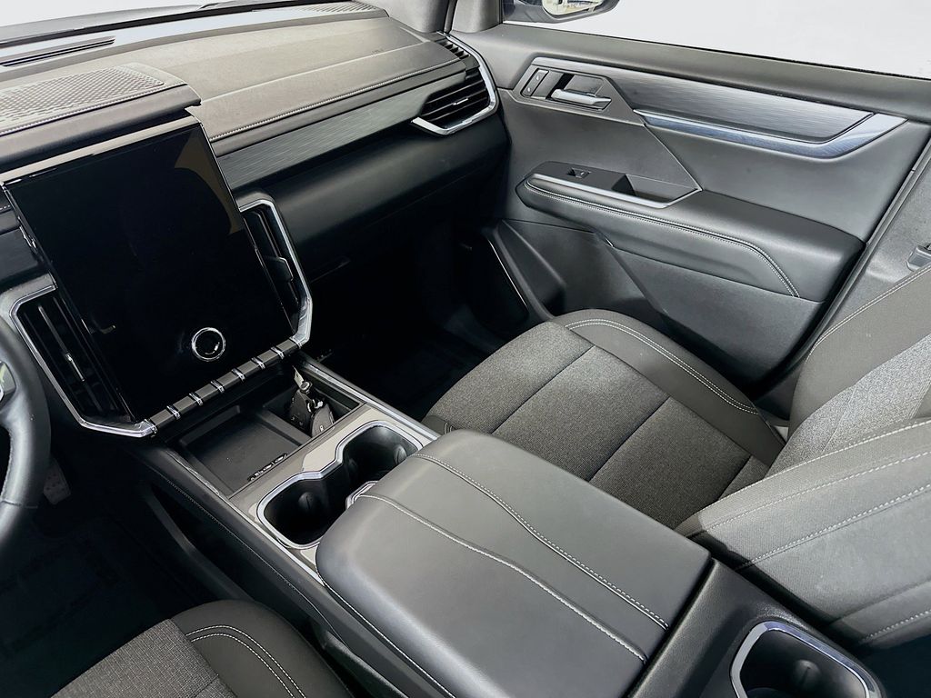 Thumbnail: 2025 GMC Acadia - 14