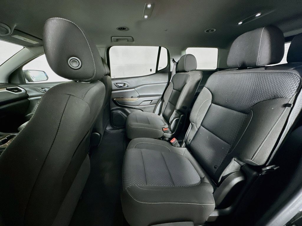 Thumbnail: 2023 GMC Acadia - 13
