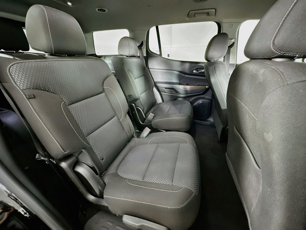 Thumbnail: 2023 GMC Acadia - 32