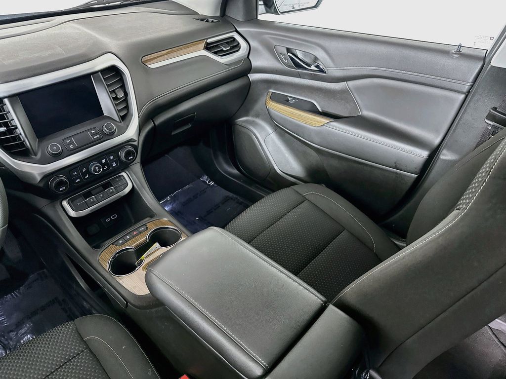 Thumbnail: 2023 GMC Acadia - 14
