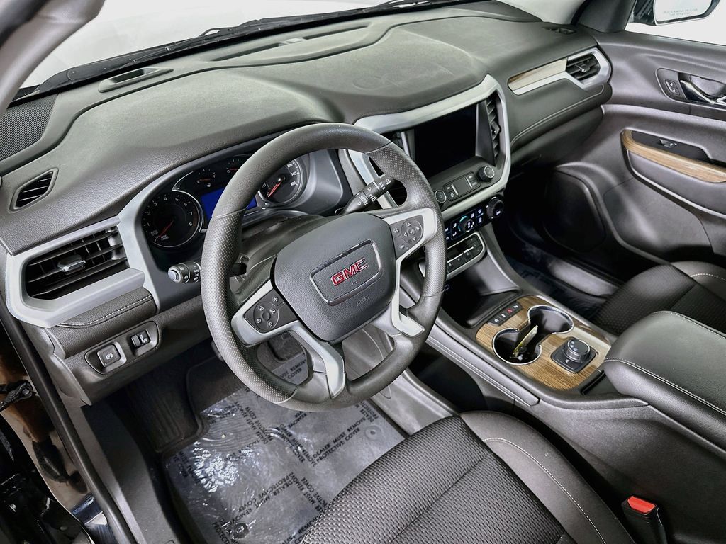Thumbnail: 2023 GMC Acadia - 2