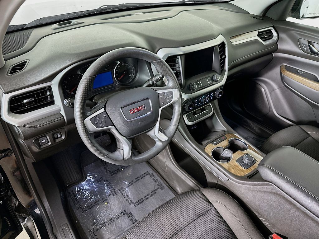 Thumbnail: 2023 GMC Acadia - 2