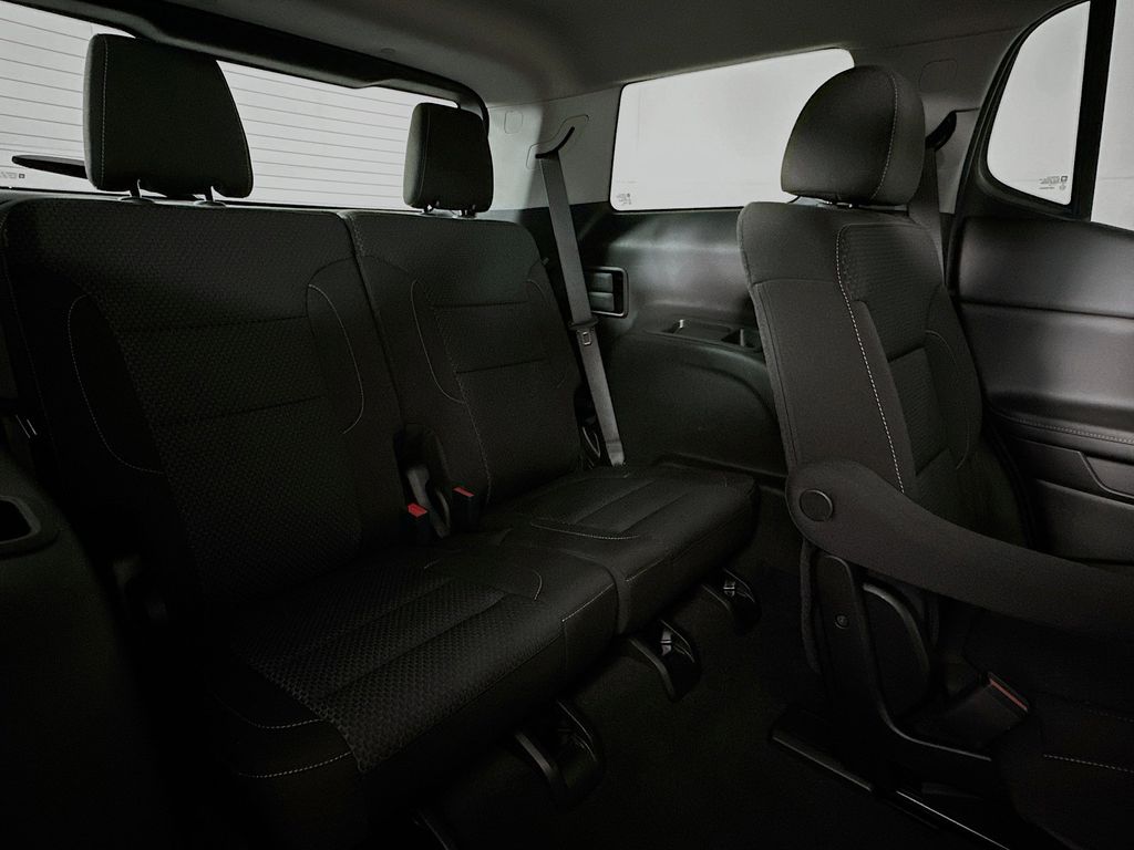 Thumbnail: 2023 GMC Acadia - 30