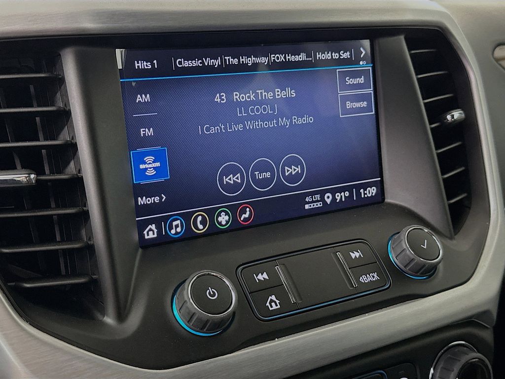 Thumbnail: 2023 GMC Acadia - 16