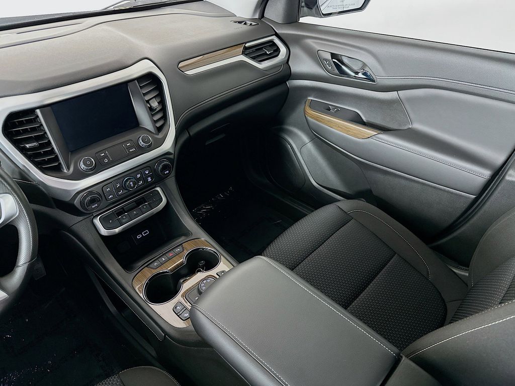 Thumbnail: 2023 GMC Acadia - 14