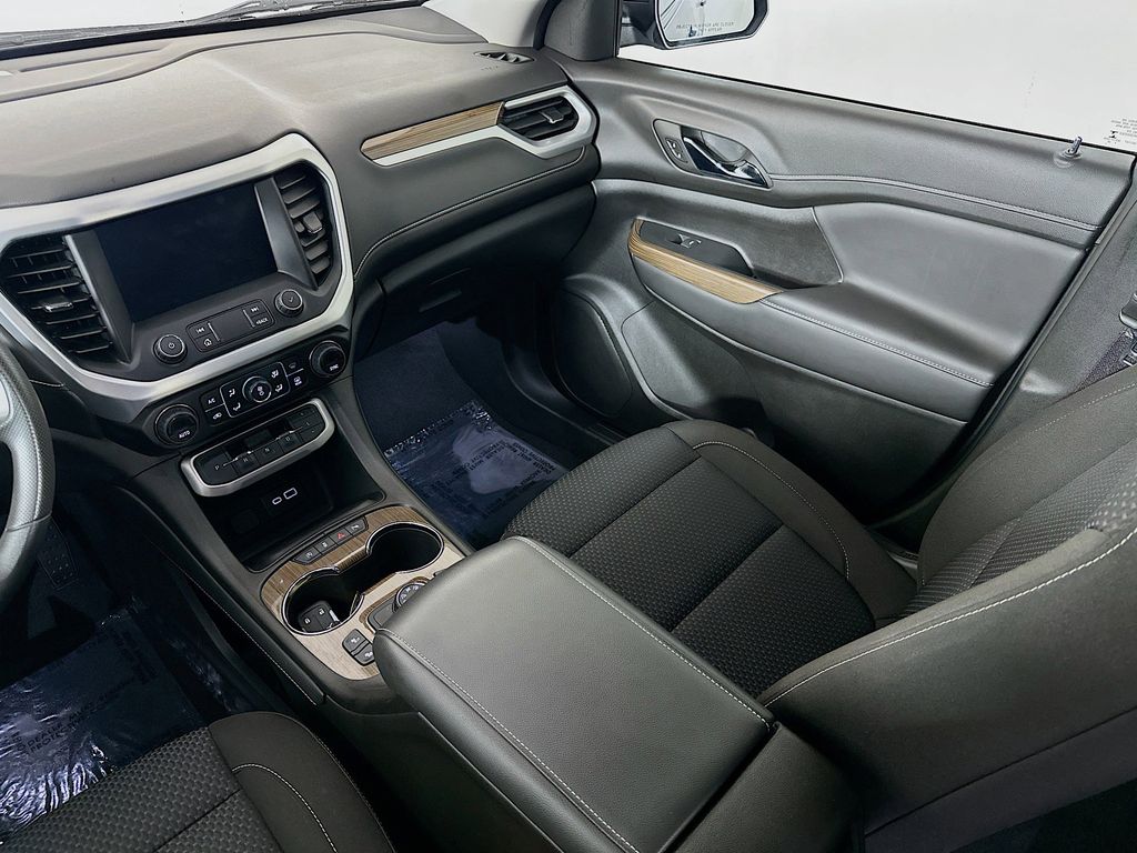 Thumbnail: 2023 GMC Acadia - 14