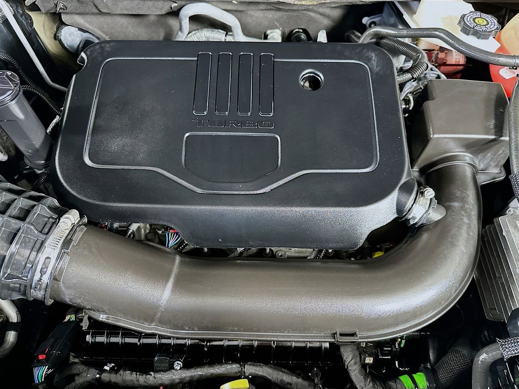 Thumbnail: 2023 GMC Acadia - 9