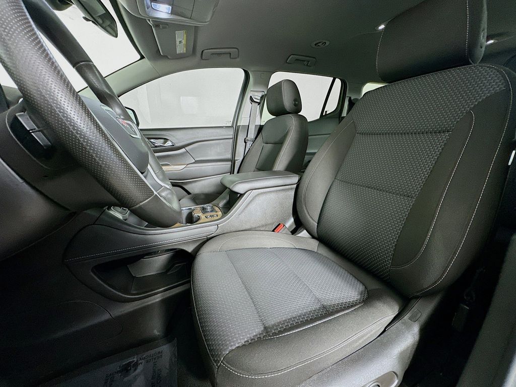 Thumbnail: 2023 GMC Acadia - 11