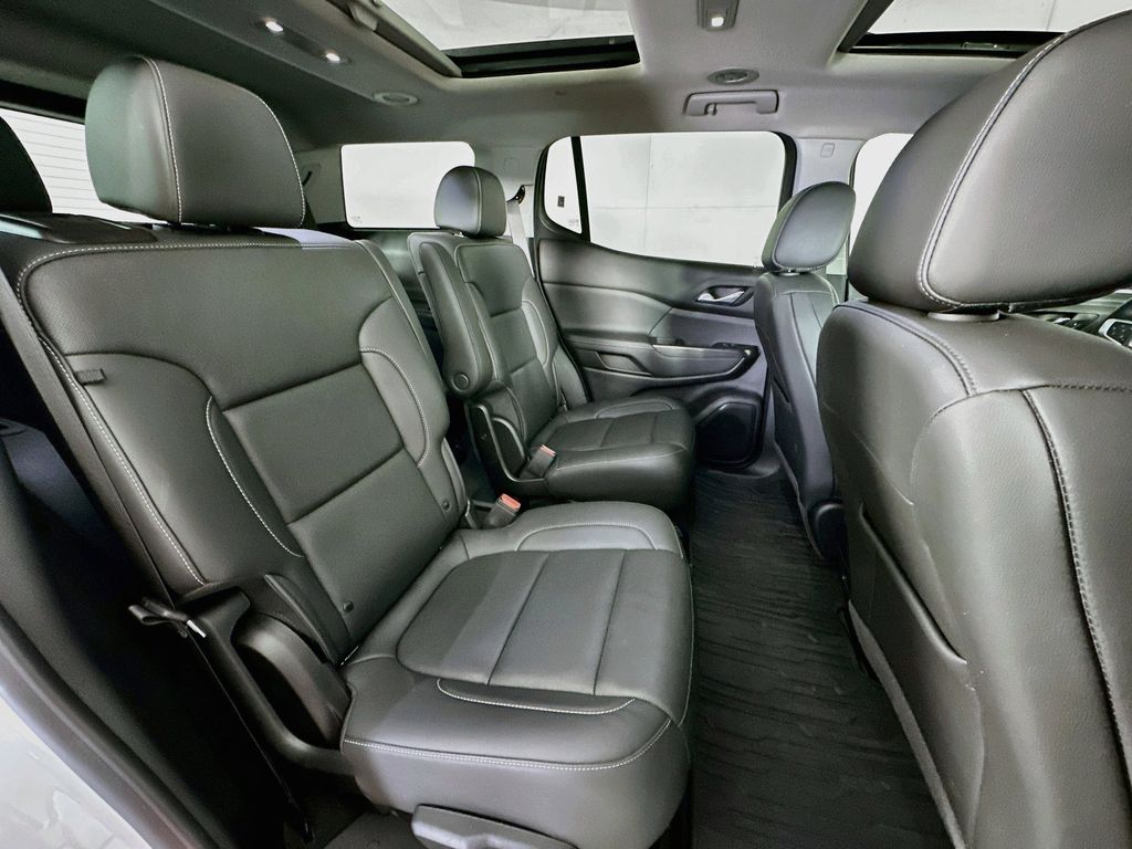Thumbnail: 2023 GMC Acadia - 33