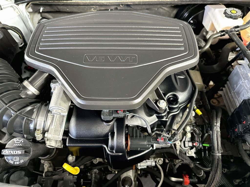 Thumbnail: 2023 GMC Acadia - 9