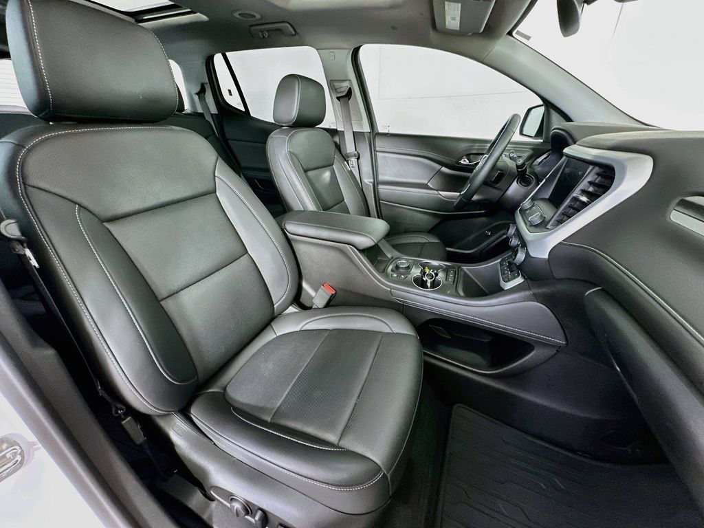 Thumbnail: 2023 GMC Acadia - 12