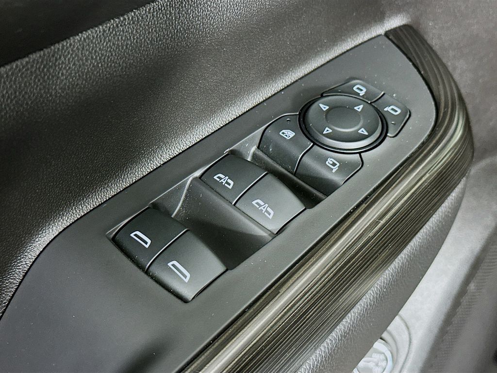 Thumbnail: 2021 GMC Acadia - 28