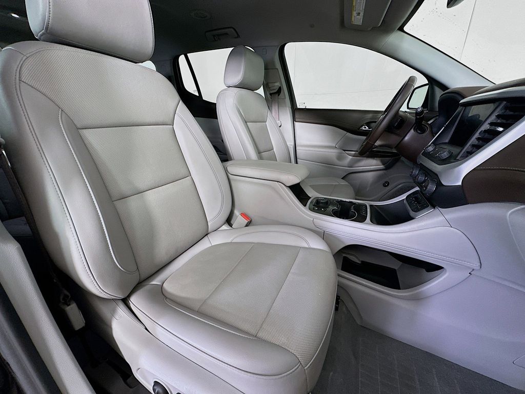 Thumbnail: 2023 GMC Acadia - 12