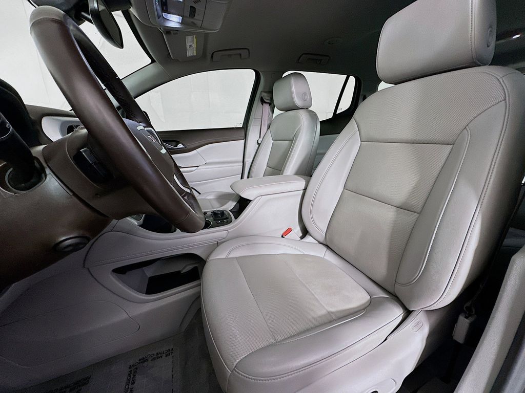 Thumbnail: 2023 GMC Acadia - 11