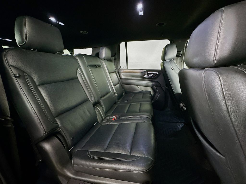 Thumbnail: 2022 GMC Yukon XL - 33