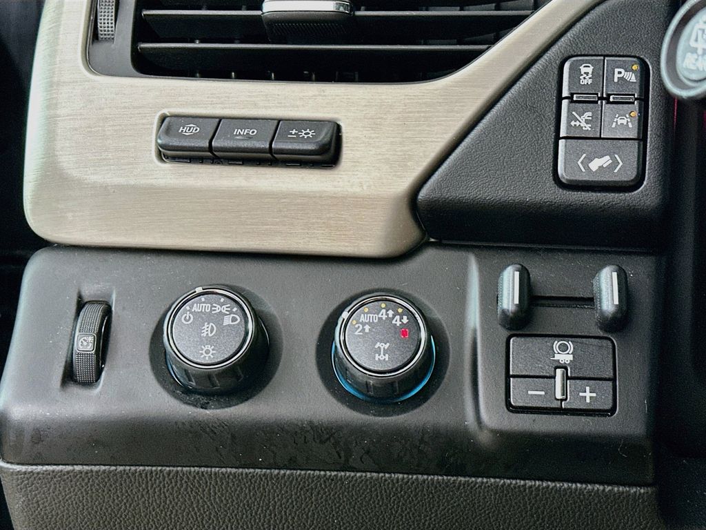 Thumbnail: 2019 GMC Yukon - 27