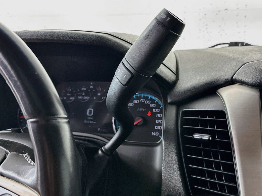Thumbnail: 2019 GMC Yukon - 23