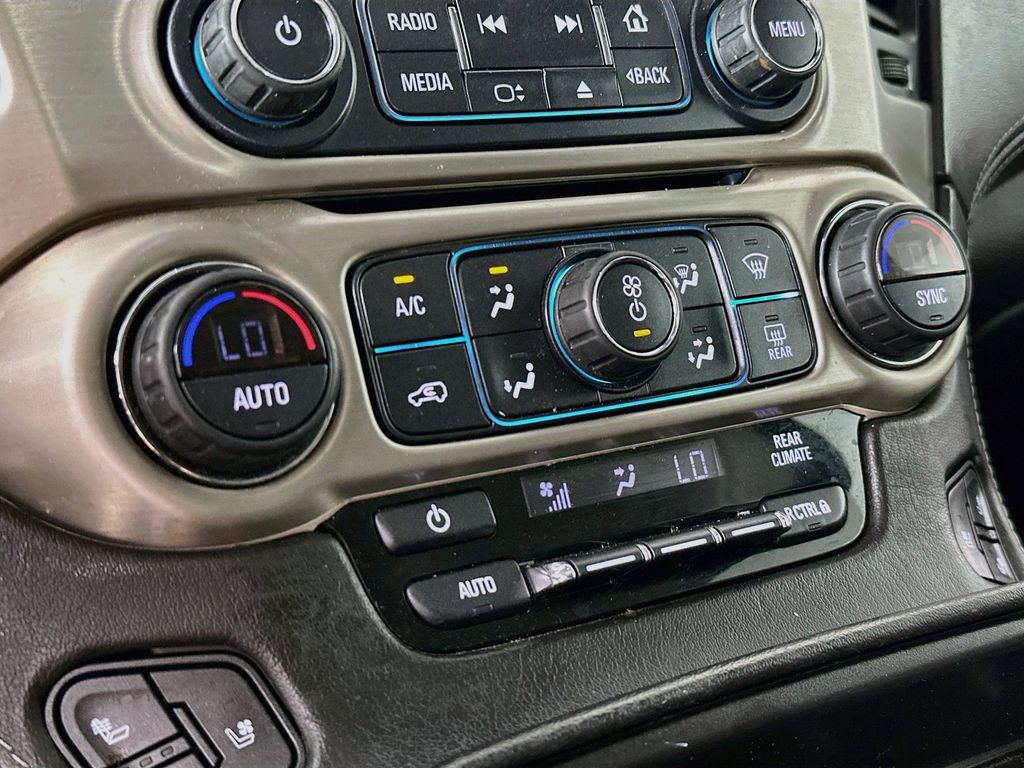 Thumbnail: 2019 GMC Yukon - 22