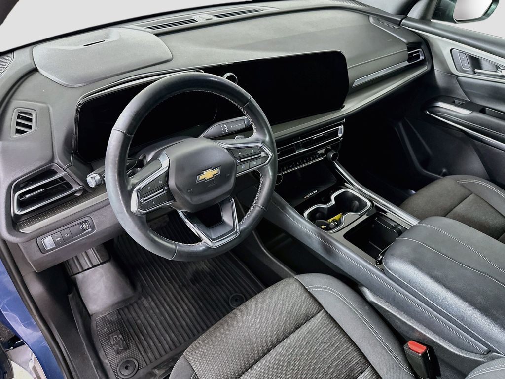 Thumbnail: 2024 Chevrolet Traverse - 2