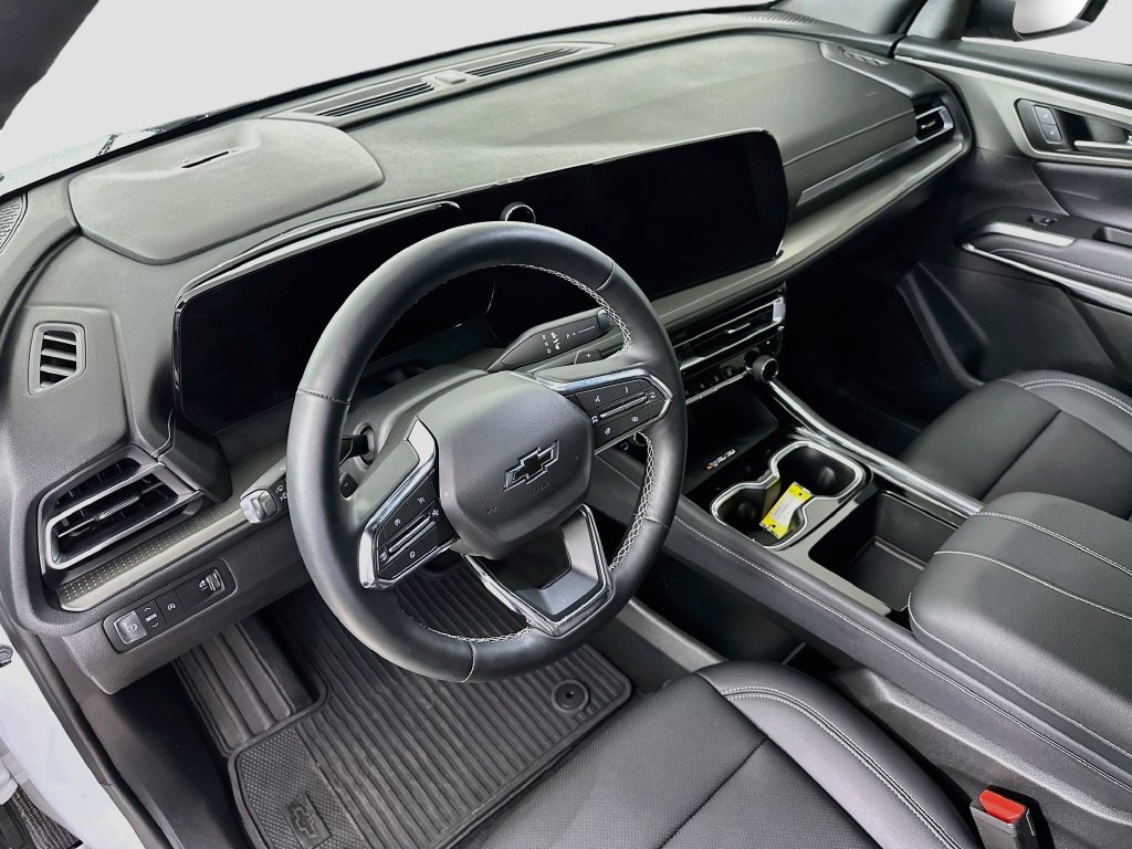 Thumbnail: 2026 Chevrolet Traverse - 2