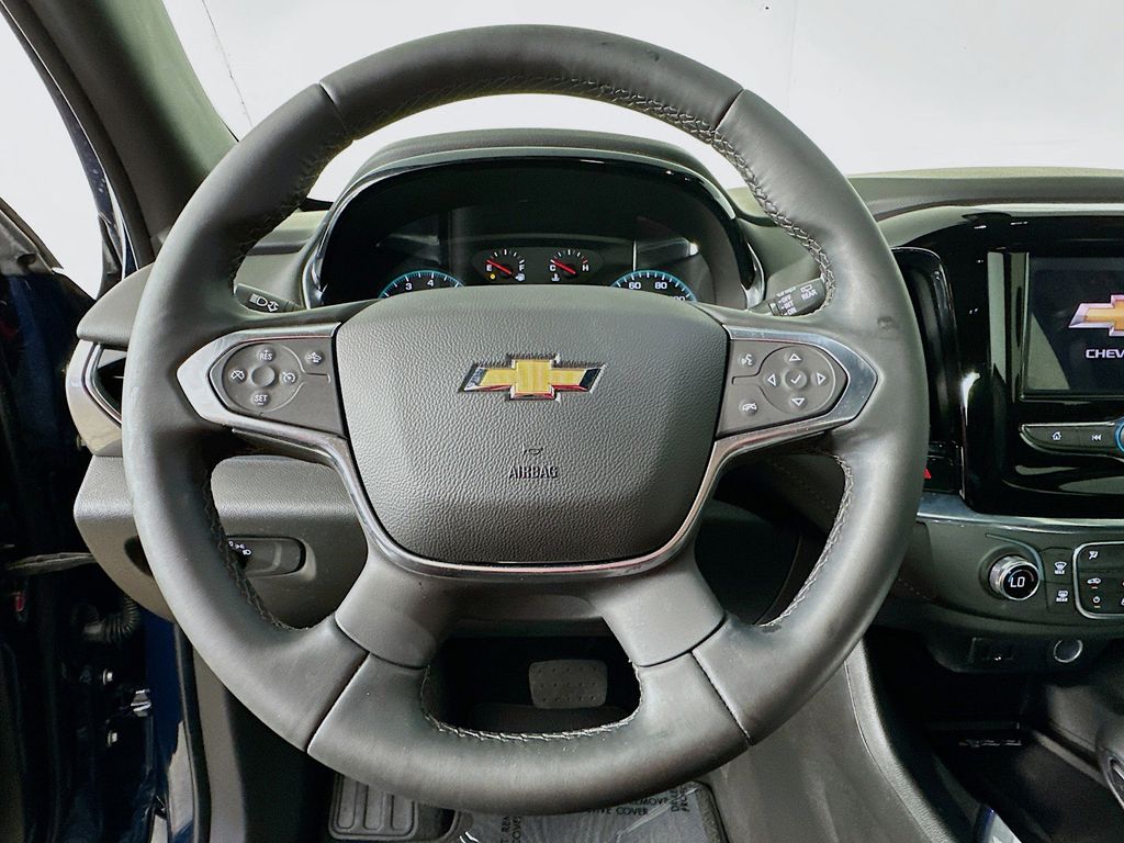 Thumbnail: 2023 Chevrolet Traverse - 15