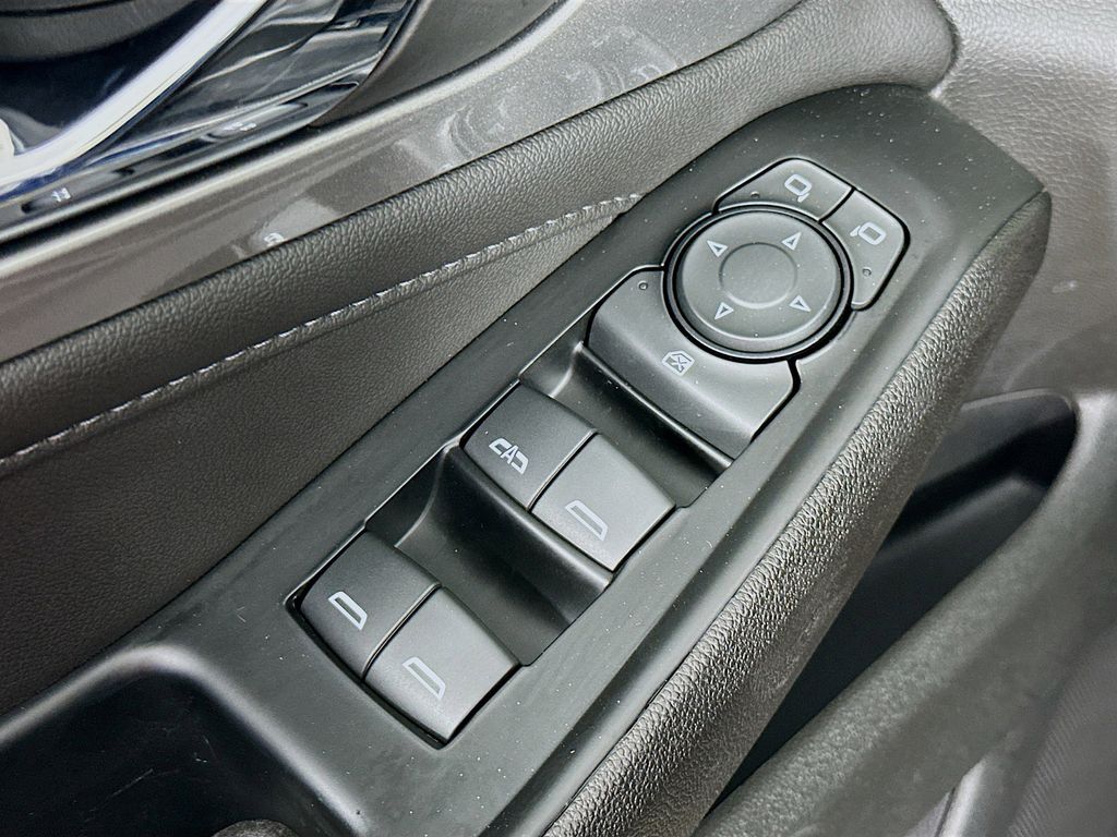 Thumbnail: 2023 Chevrolet Traverse - 29