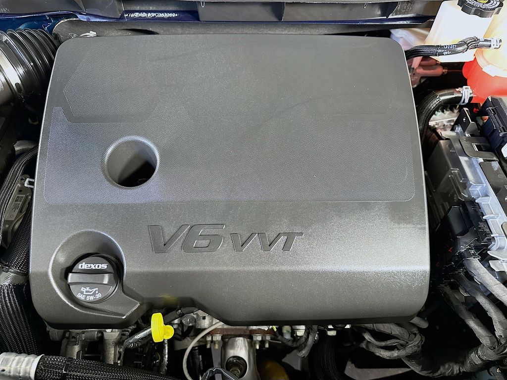 Thumbnail: 2023 Chevrolet Traverse - 9