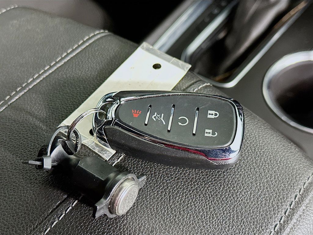 Thumbnail: 2023 Chevrolet Traverse - 20