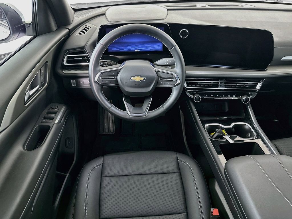 Thumbnail: 2025 Chevrolet Traverse - 10