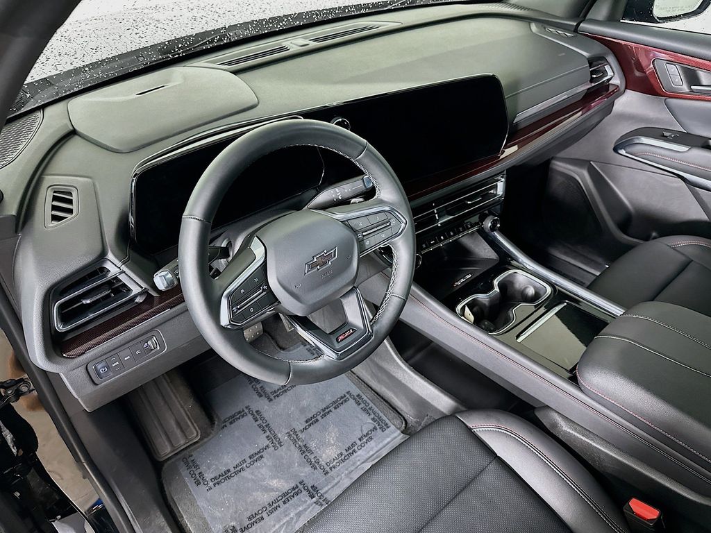 Thumbnail: 2025 Chevrolet Traverse - 2