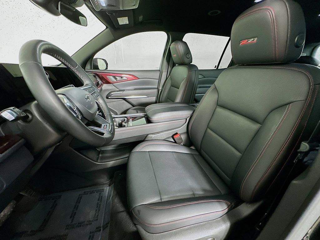Thumbnail: 2025 Chevrolet Traverse - 11