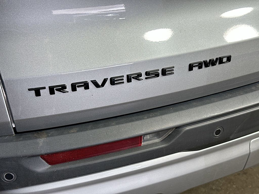 Thumbnail: 2025 Chevrolet Traverse - 7