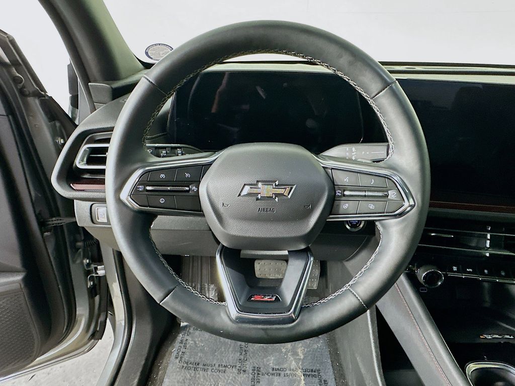 Thumbnail: 2025 Chevrolet Traverse - 14