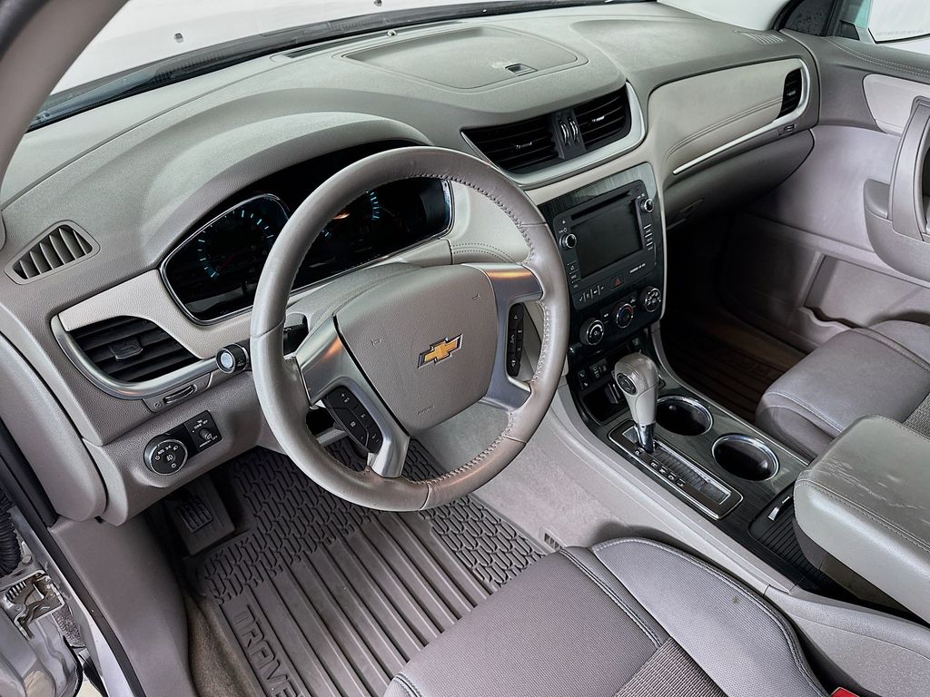 Thumbnail: 2015 Chevrolet Traverse - 2