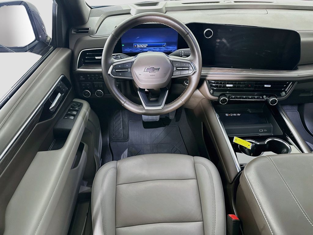Thumbnail: 2025 Chevrolet Tahoe - 9