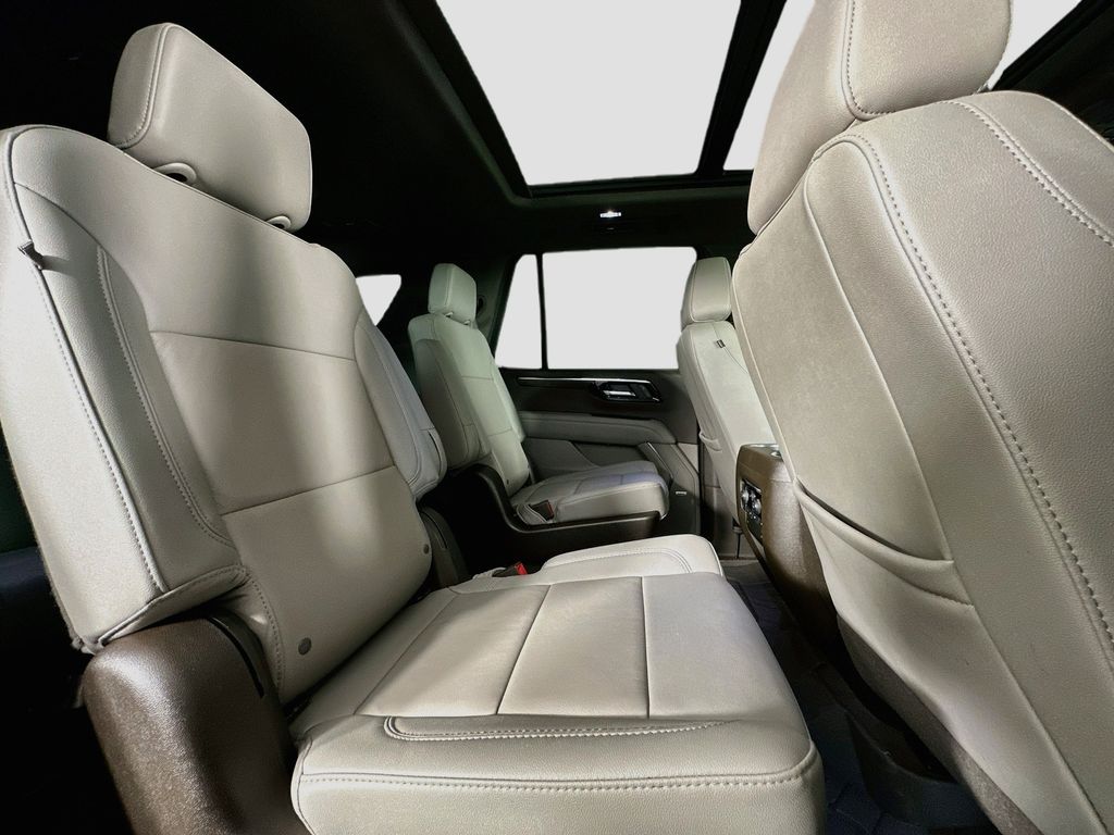 Thumbnail: 2025 Chevrolet Tahoe - 35