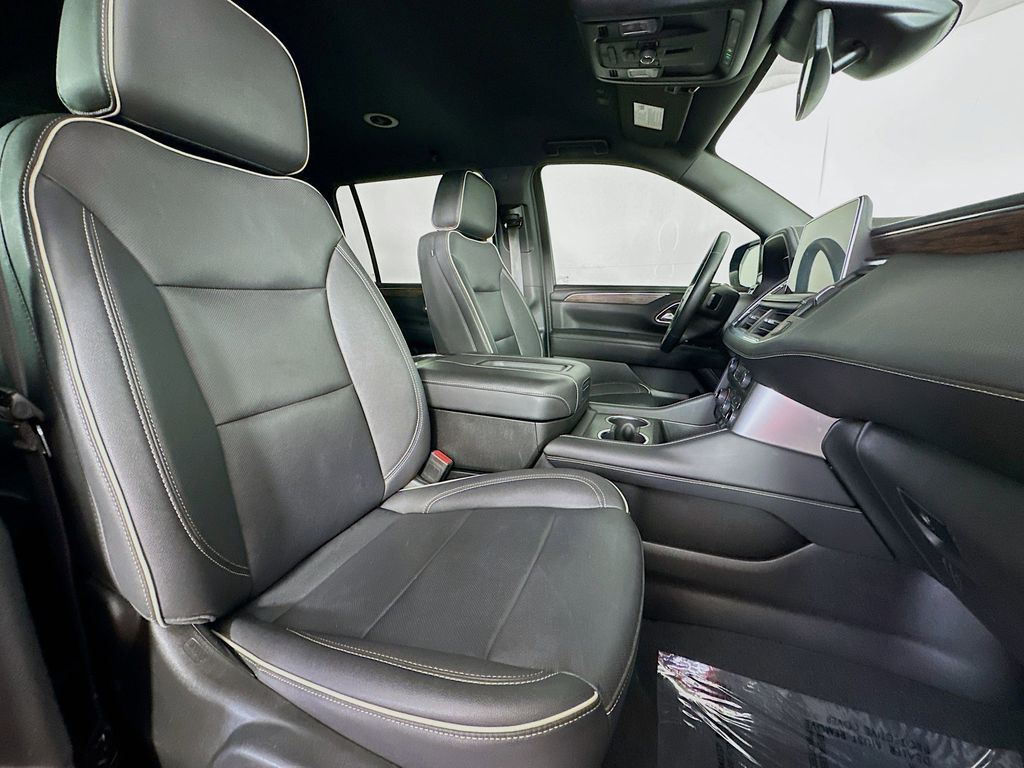 Thumbnail: 2023 Chevrolet Suburban - 11