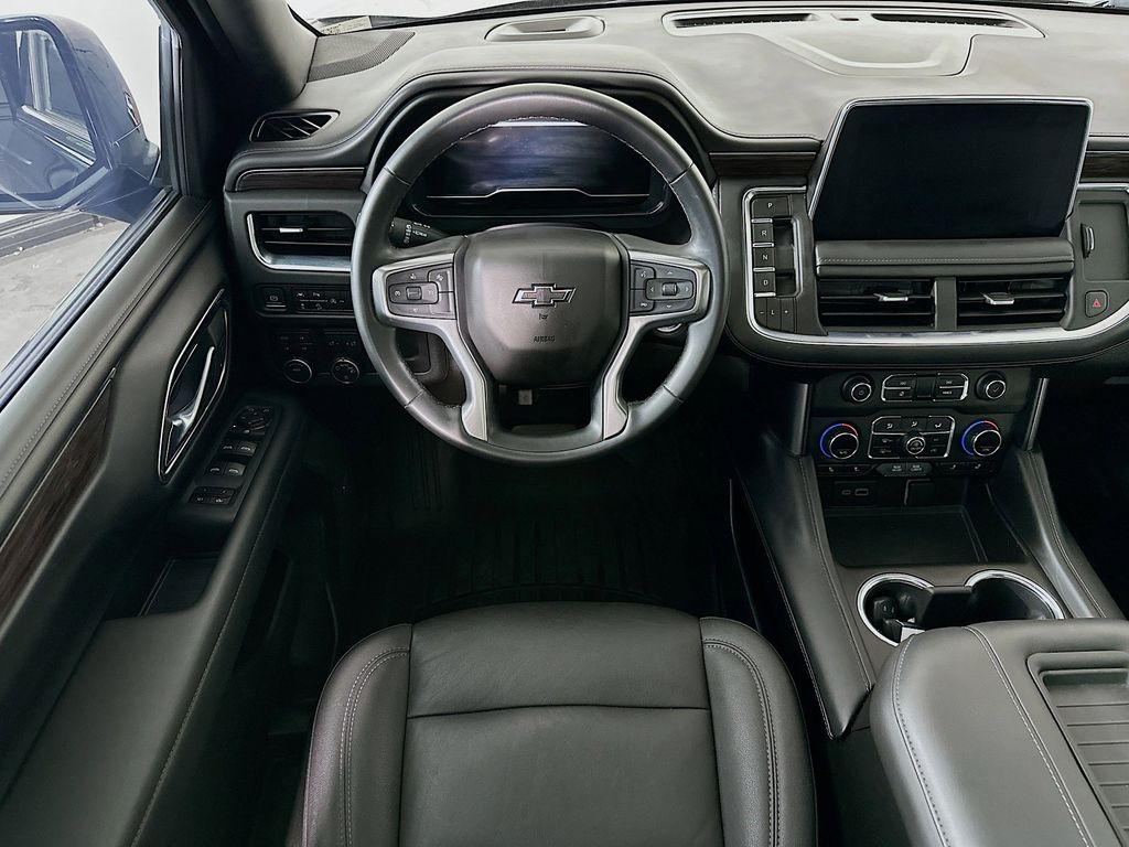 Thumbnail: 2023 Chevrolet Tahoe - 10