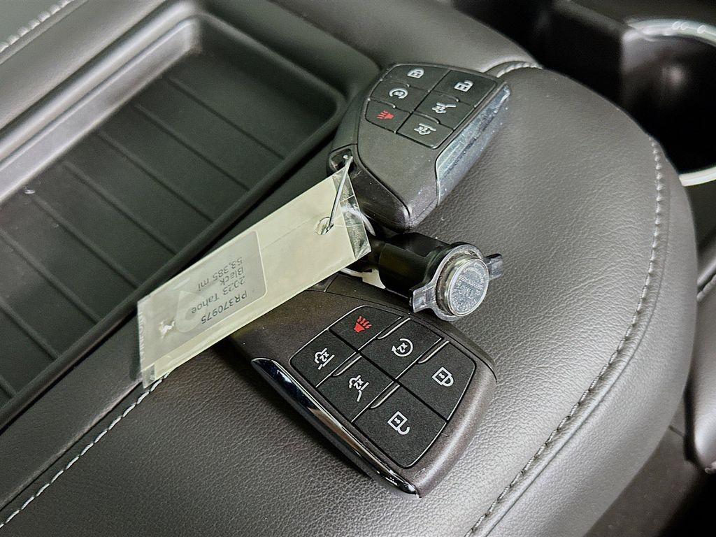 Thumbnail: 2023 Chevrolet Tahoe - 20