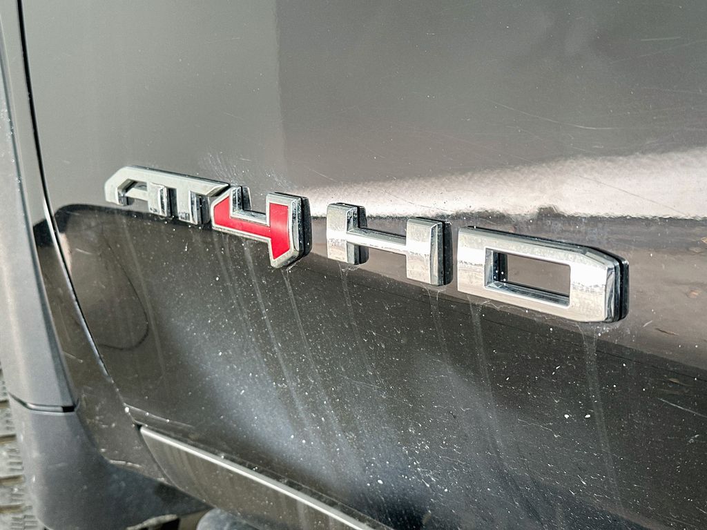 Thumbnail: 2023 GMC Sierra 2500 - 7