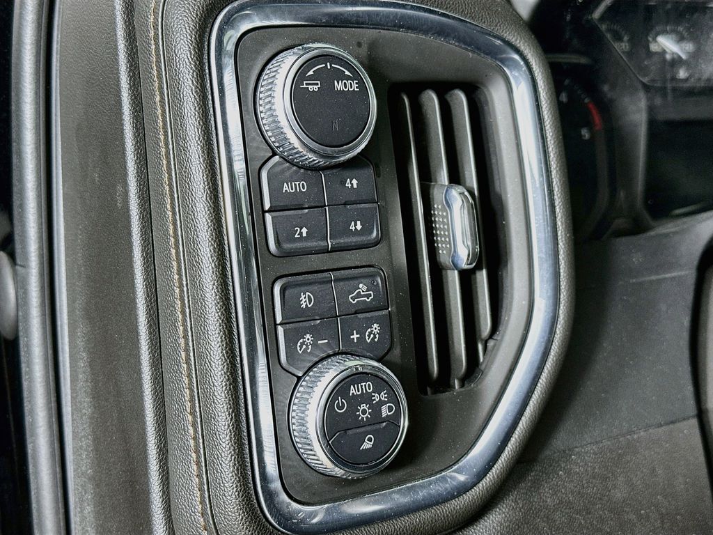 Thumbnail: 2023 GMC Sierra 2500 - 27