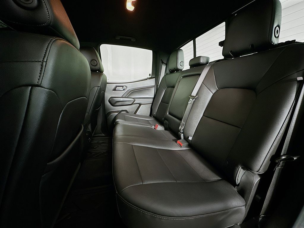 Thumbnail: 2023 GMC Canyon - 13