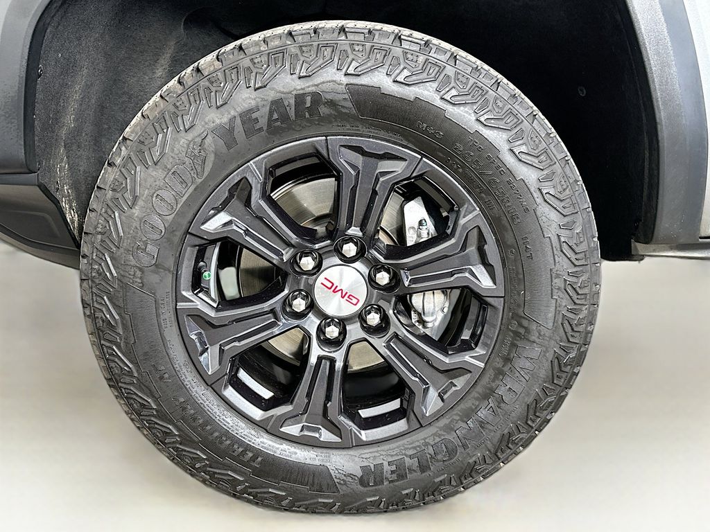 Thumbnail: 2023 GMC Canyon - 8