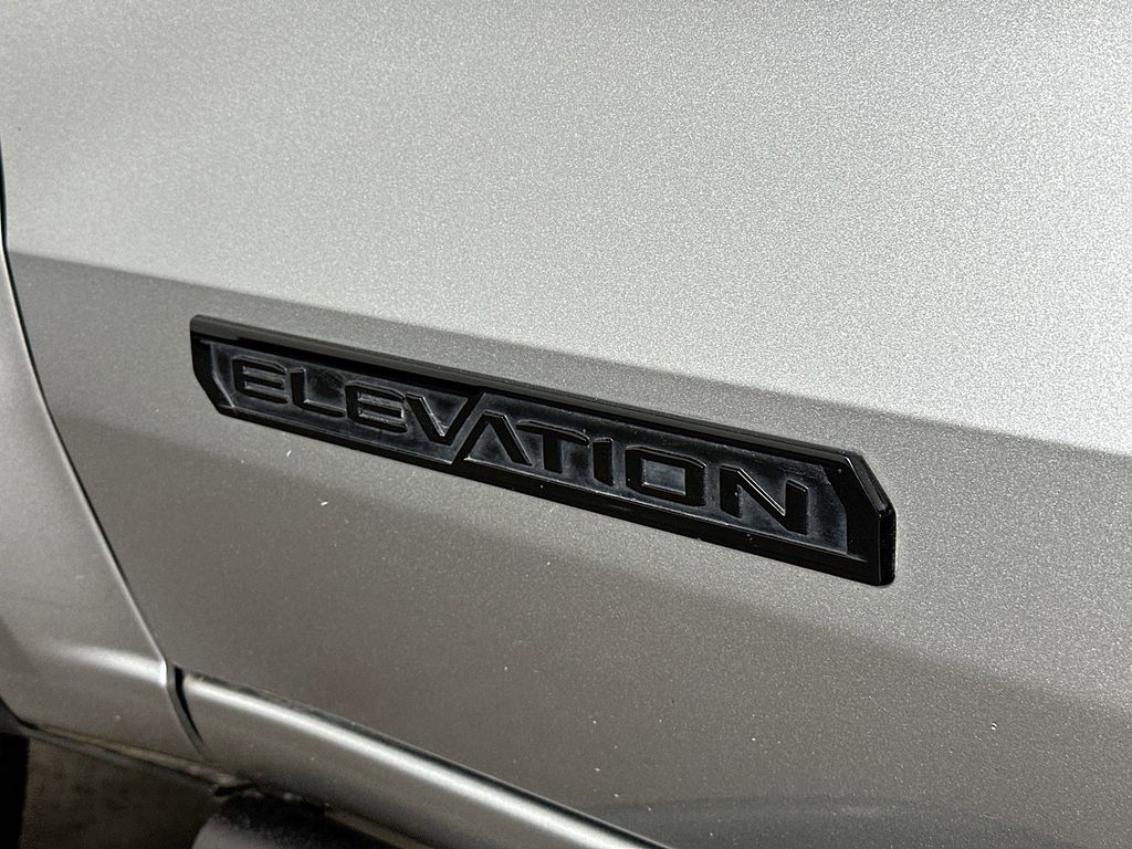 Thumbnail: 2023 GMC Canyon - 7