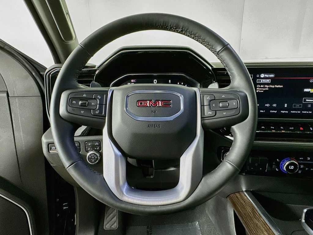 Thumbnail: 2026 GMC Sierra 1500 - 15