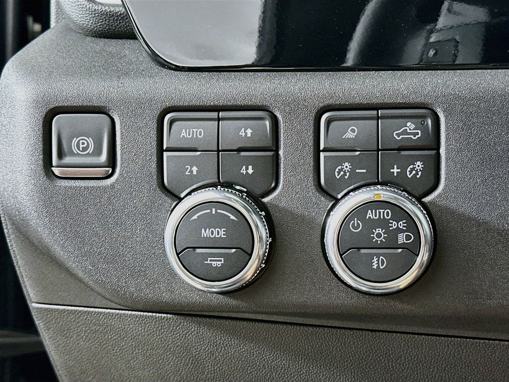 Thumbnail: 2026 GMC Sierra 1500 - 27