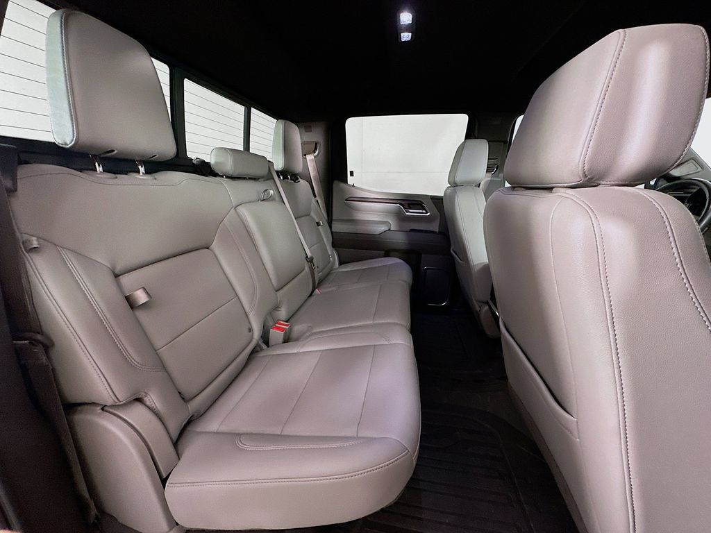 Thumbnail: 2022 GMC Sierra 1500 - 32