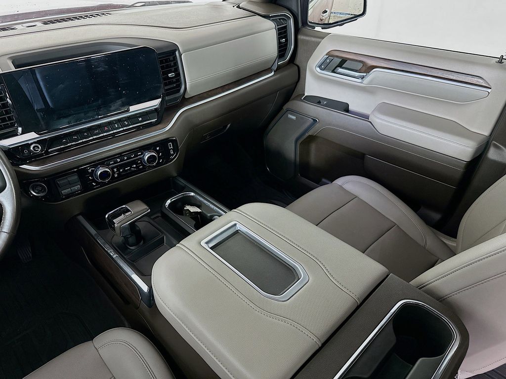 Thumbnail: 2022 GMC Sierra 1500 - 14